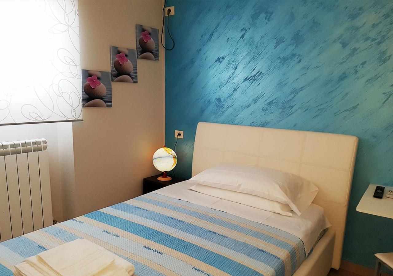 Cristal Rooms Piacenza Eksteriør bilde